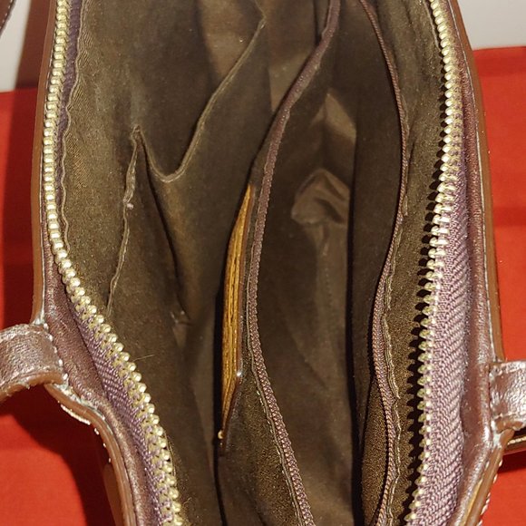 NEW WITHOUT TAGS, 2015 COACH BAG, STILL NEW IN THE BOX!! - Picture 4 of 9